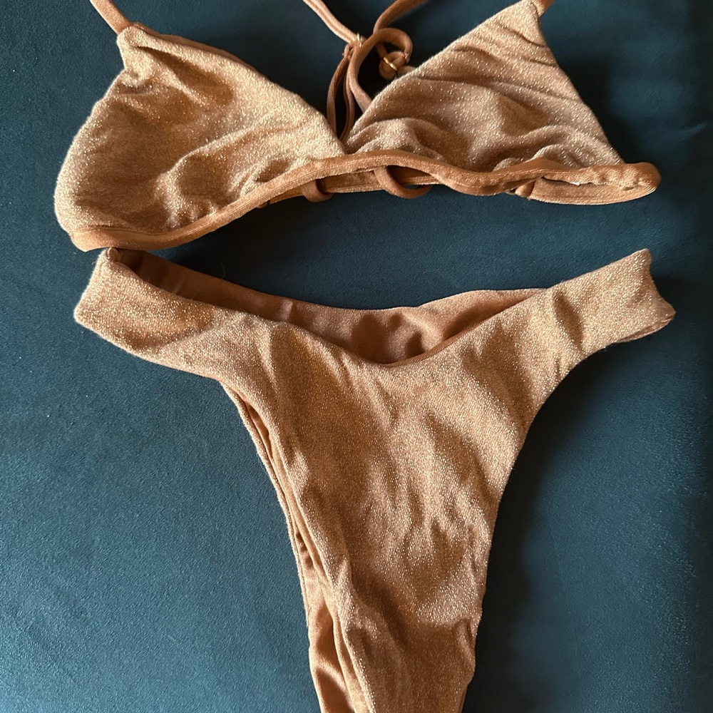 Golden Bikini Set - Picture 4 of 6